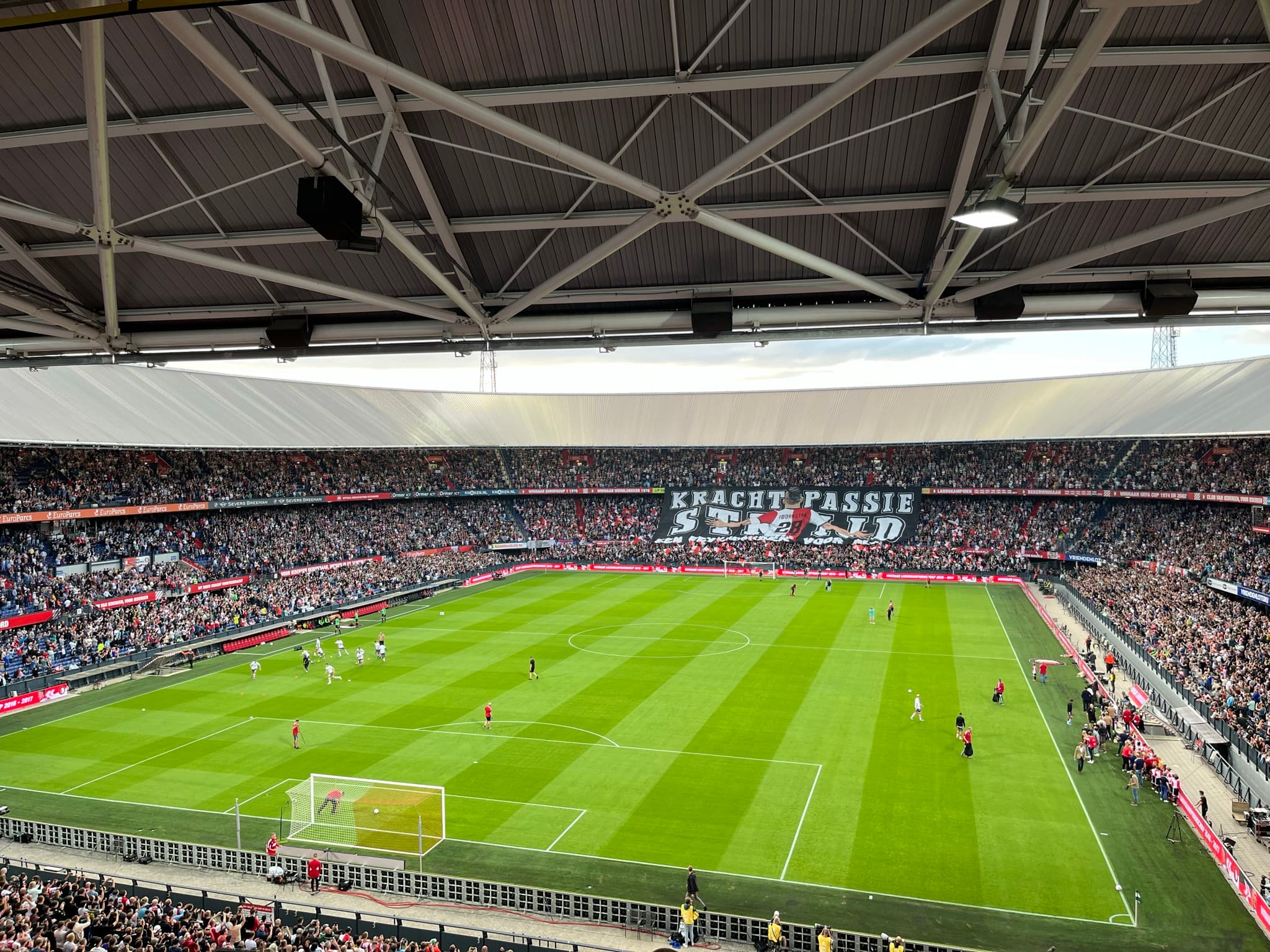Feyenoord vs Inter — UEFA Champions League 2026/27