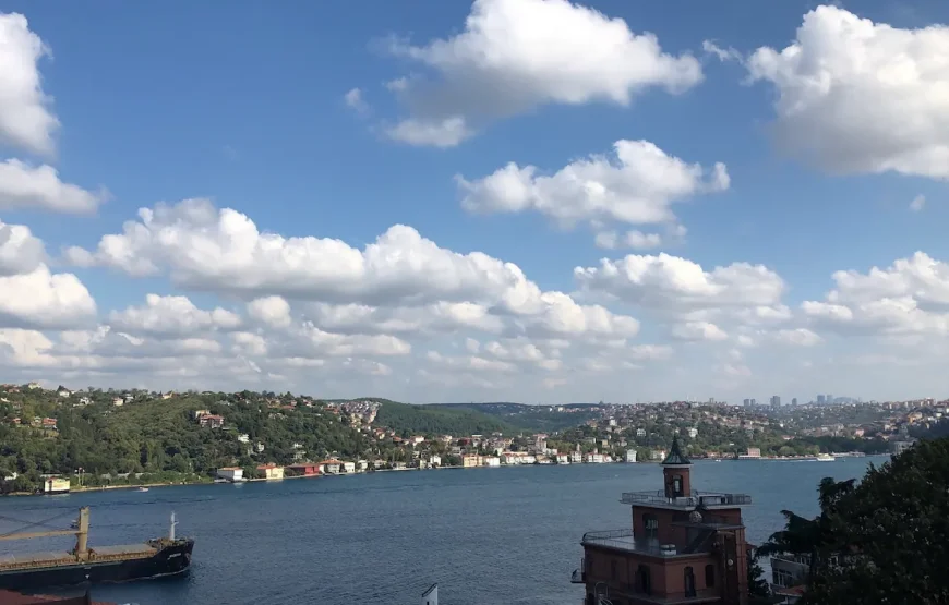 Bosphorus Bliss: Stylish Retreat by the Shore