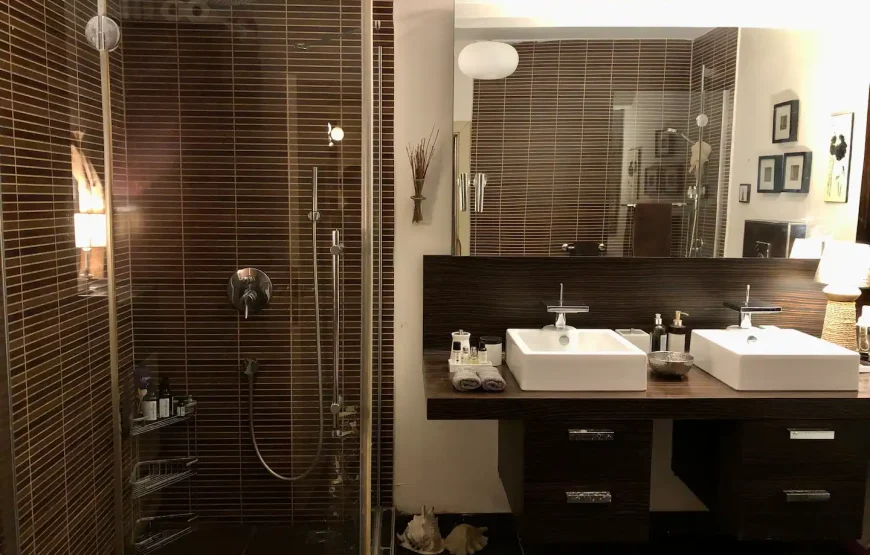 Bosphorus Bliss: Stylish Retreat by the Shore
