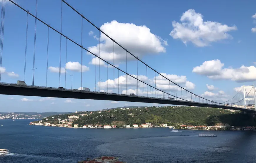 Bosphorus Bliss: Stylish Retreat by the Shore
